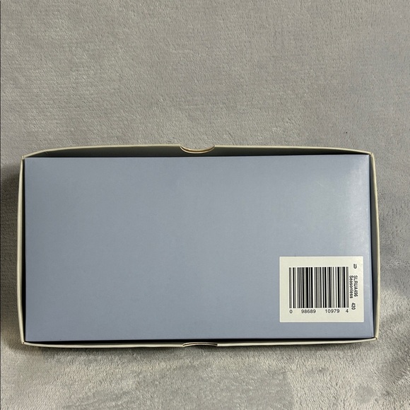 Liz Claiborne Blue Wallet and Checkbook Cover - Picture 3 of 10